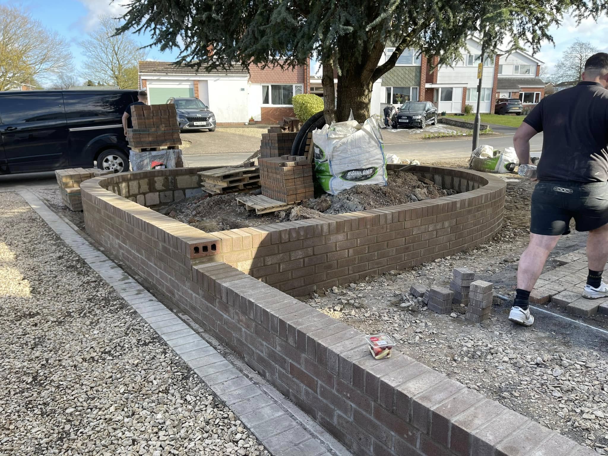 Builders & landscapers in Yate and Bristol